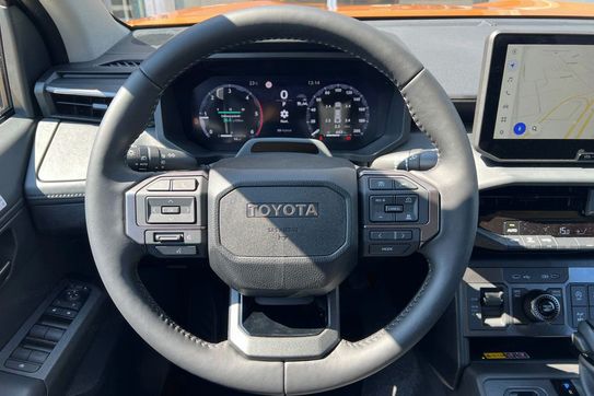 Toyota HiLux mHEV Double Cab Executive 4x4 aut