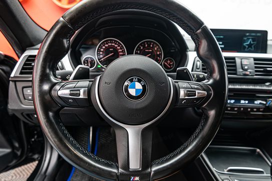 BMW Seria 3 330e iPerformance M Sport