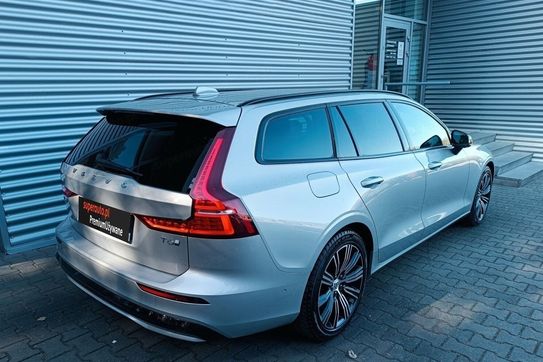 Volvo V60 T6 AWD Plug-In Hybrid Plus Dark aut