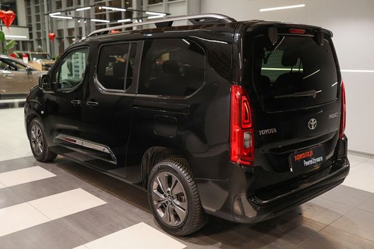 Toyota Proace City Verso Long L2H1 Family 7os AT