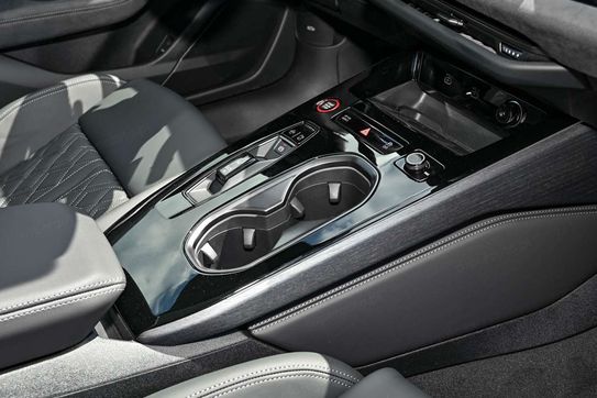 Audi A6 TDI quattro S line