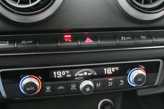 Audi A3 35 TFSI  S tronic