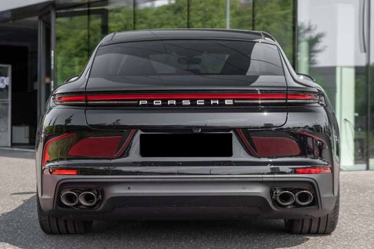 Porsche Panamera 4