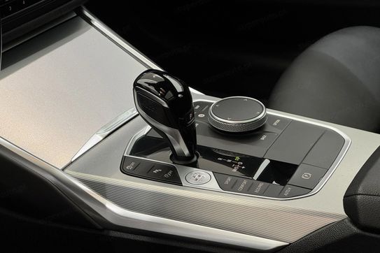 BMW Seria 3 Touring 320i Sport Line aut