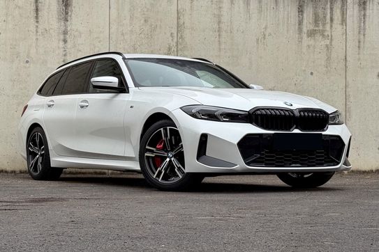 BMW Seria 3 Touring 330d xDrive M Sport