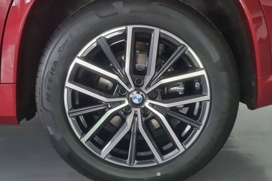 BMW iX1 eDrive20 M Sport
