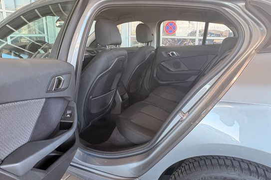 BMW Seria 1 118i Advantage aut