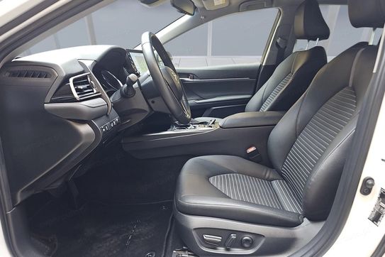 Toyota Camry 2.5 Hybrid Prestige