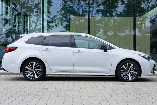 Toyota Corolla Hybrid Style