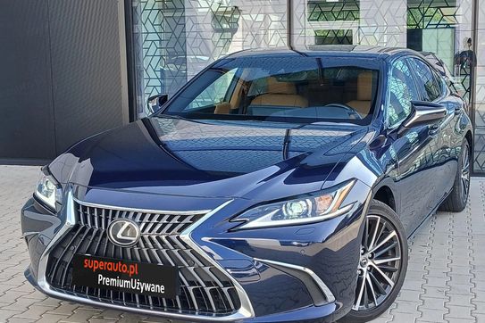 Lexus ES 300h Business Edition
