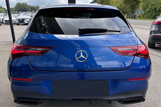Mercedes CLA 200  AMG Line Shooting Brake