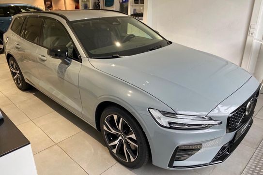 Volvo V60 B4 Plus Dark