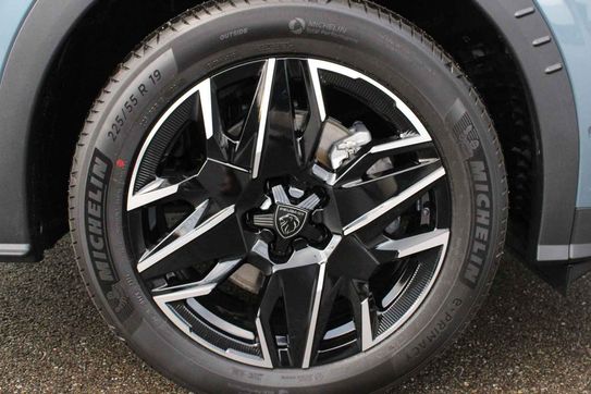 Peugeot 5008 GT Exclusive S&S e-DCS6 1.2 PureTech mHEV