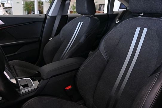 BMW Seria 2 Gran Coupe 218d Sport Line