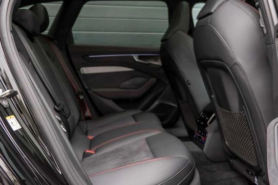 Audi A6 e-Hybrid quattro Avant