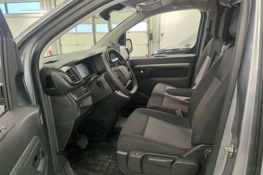 Peugeot Expert L1H1 EAT8