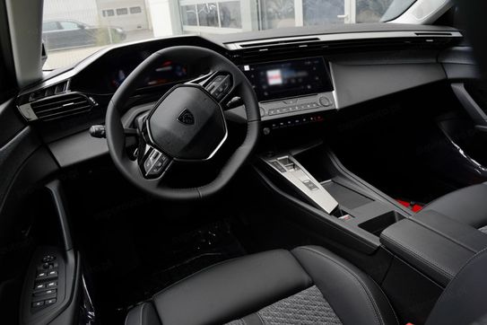 Peugeot 308 Allure 1.2 mHEV e-DCS6