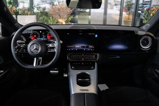 Mercedes CLA 200 mHEV 8G-DCT