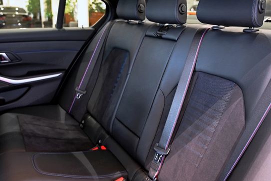 BMW Seria 3 330i xDrive M Sport