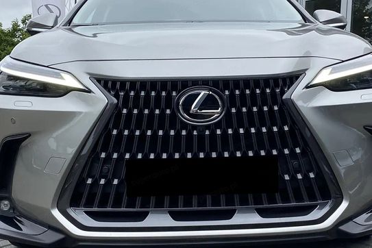 Lexus NX 350h Omotenashi 2.5 Hybrid AWD