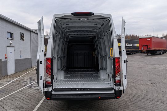 Iveco Daily 35S18 16m3 L4H2