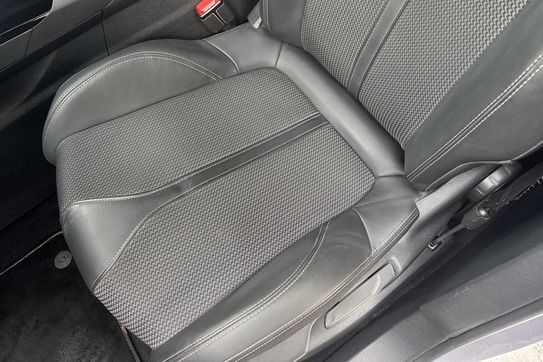 Peugeot 3008 GT 1.2 PureTech  S&S EAT8