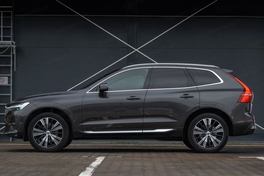 Volvo XC60 B4 D AWD Plus Bright aut