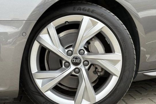 Audi A4 40 TFSI S Line