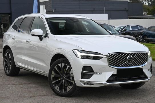 Volvo XC60 B5 AWD Ultra Bright