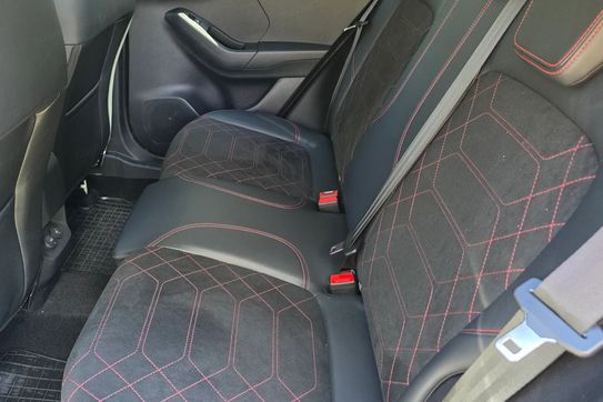 Ford Puma 1.0 EcoBoost mHEV ST-Line X DCT