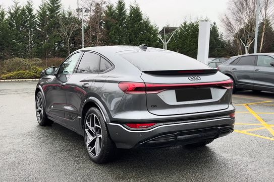 Audi Q6 e-tron S line Sportback