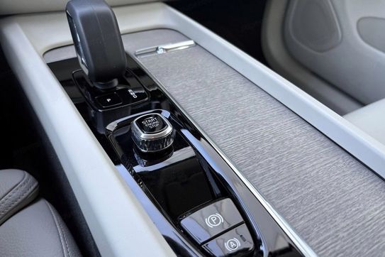 Volvo XC60 B4 B Plus Bright