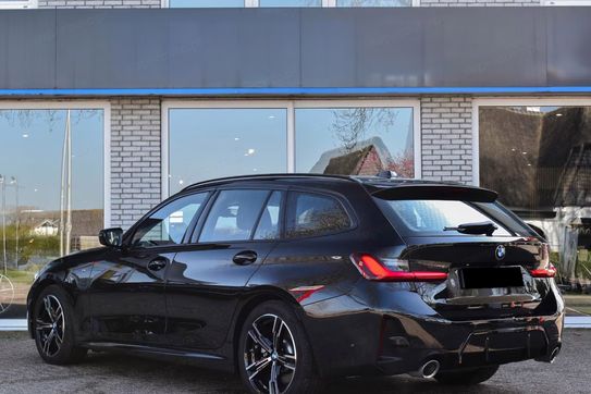 BMW Seria 3 Touring 318d M Sport