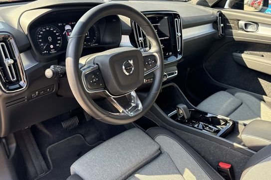 Volvo XC40 T5 Plug-In Hybrid Plus Dark