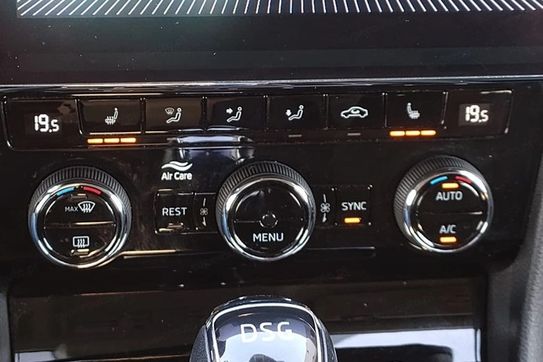 Skoda Superb 1.5 TSI Style DSG