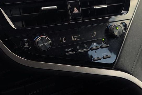Toyota Camry Hybrid Comfort