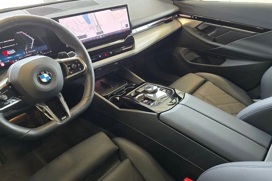 BMW Seria 5 520i M Sport
