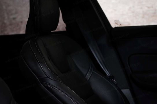 Volvo XC60 B5 AWD Ultra Black Edition