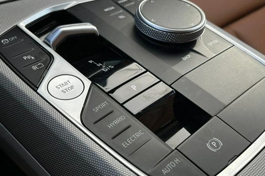 BMW Seria 3 Touring 330e xDrive