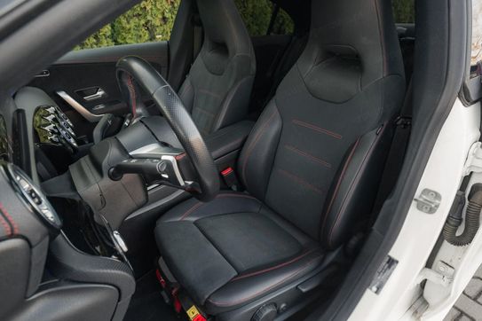 Mercedes CLA 200 mHEV AMG Line 7G-DCT