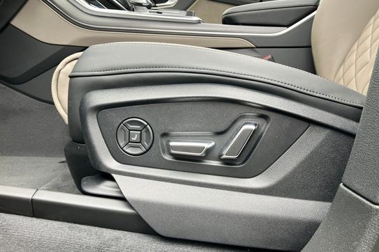 Audi Q8 TFSI e PHEV 360 kW Quattro Tiptronic