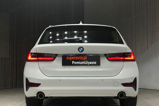 BMW Seria 3 Touring 318d Advantage