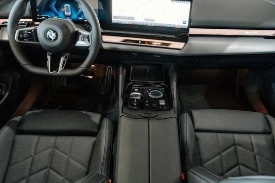 BMW Seria 5 520d xDrive M Sport