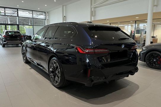 BMW Seria 5 Touring 540d xDrive M Sport