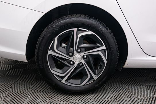 Hyundai i30 1.5 T-GDI 48V Smart DCT