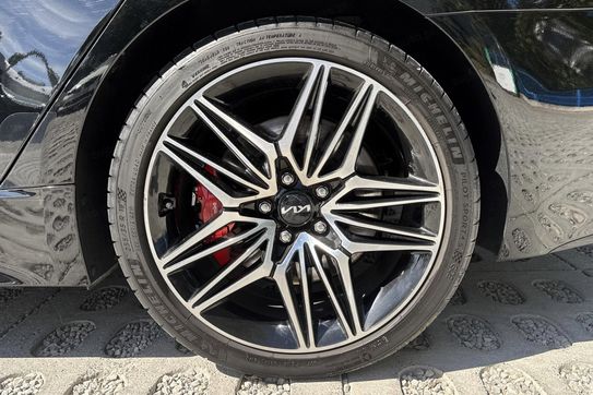 Kia Stinger GT 3.3 T-GDI V6  AWD