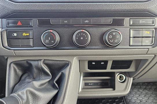 Volkswagen Crafter L4H2 Zabudowa Brygadowa