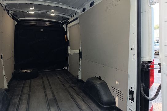 Ford Transit L3H2