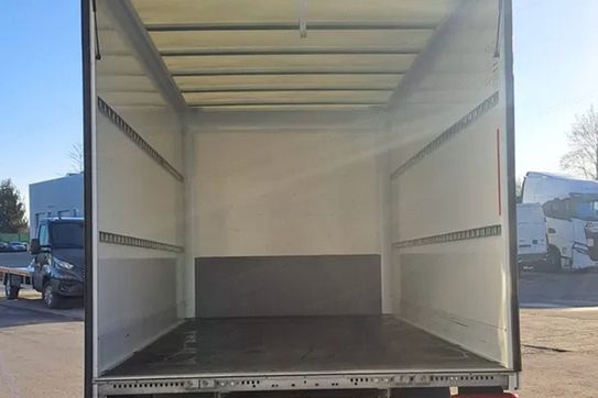 Iveco Daily 35C16 Kontener 8EP + Winda