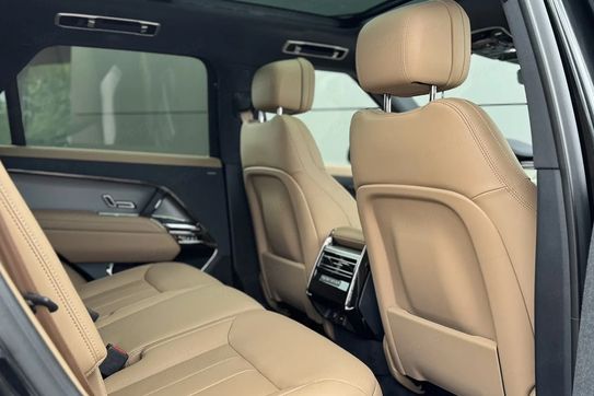 Land Rover Range Rover Sport D300 SE